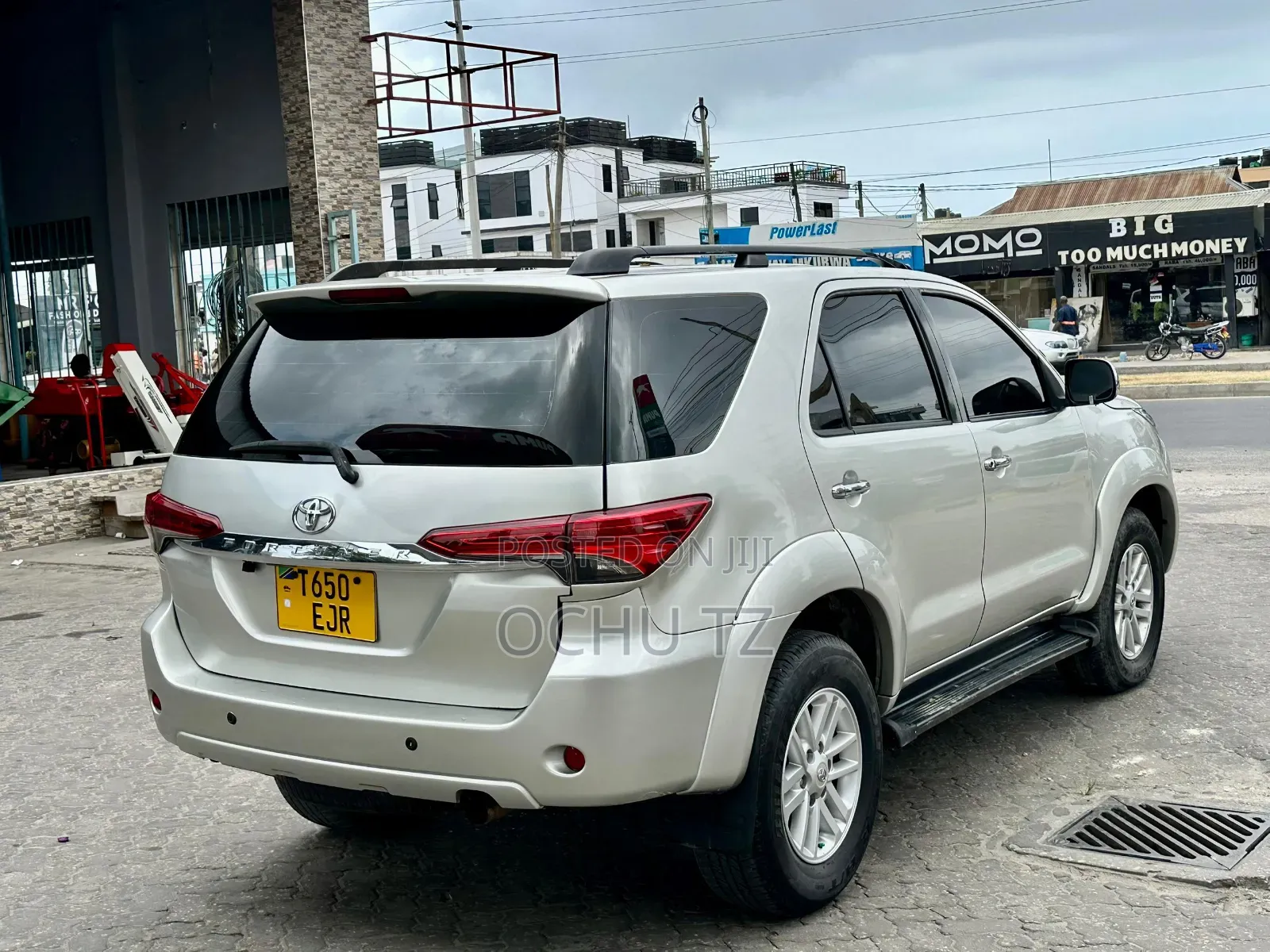 Toyota Fortuner 2005 Silver