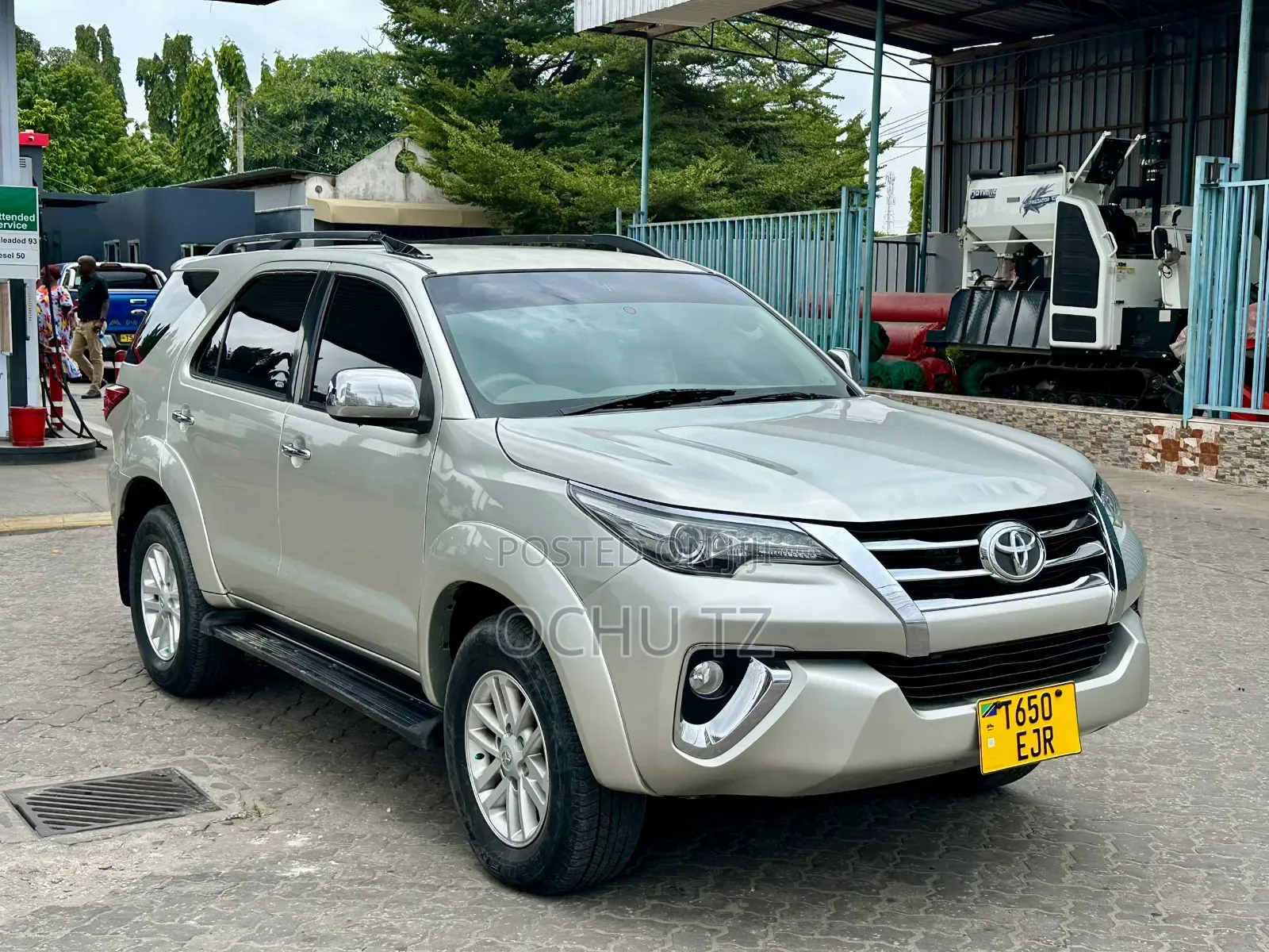 Toyota Fortuner 2005 Silver