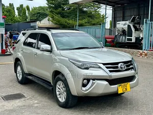 Toyota Fortuner 2005 Silver