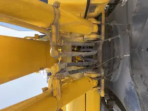 Komatsu Pc450