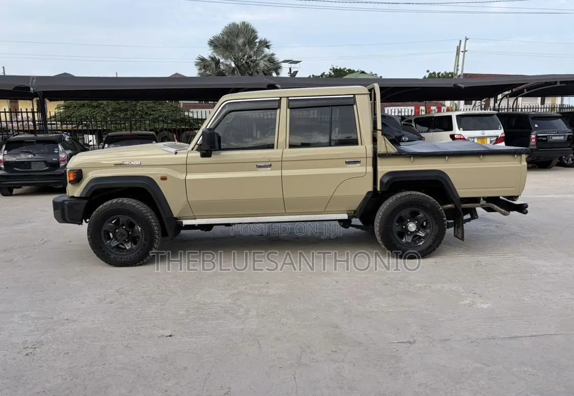 Toyota Land Cruiser 2024 Beige