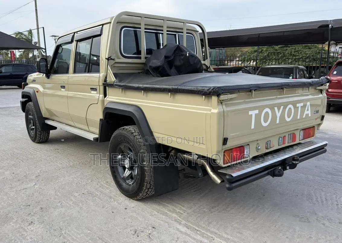 Toyota Land Cruiser 2024 Beige