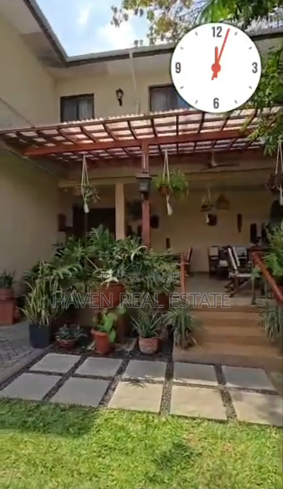 15bdrm House in Mikocheni for sale