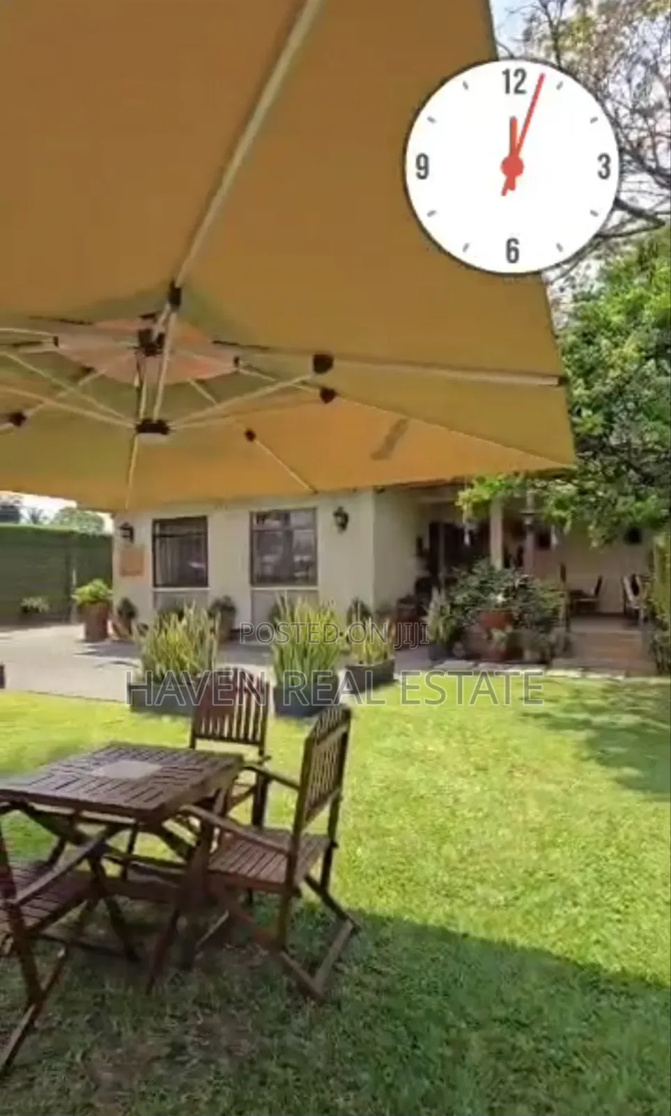 15bdrm House in Mikocheni for sale