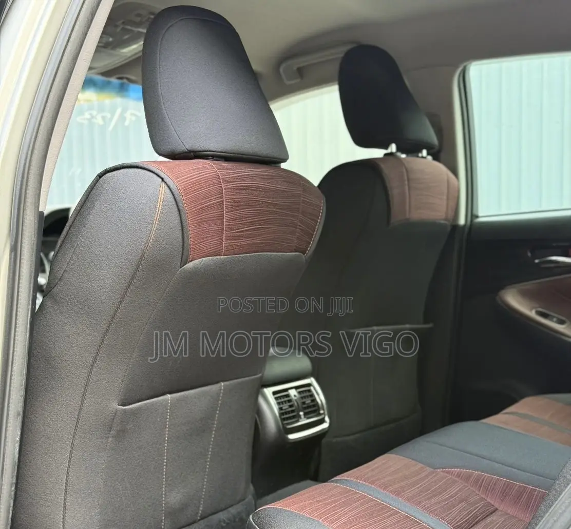 Toyota Crown 2014 Silver