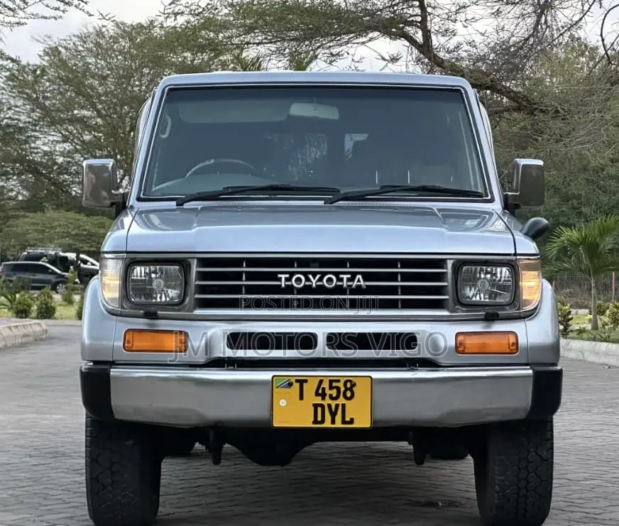 Toyota Land Cruiser Prado 1995 Silver