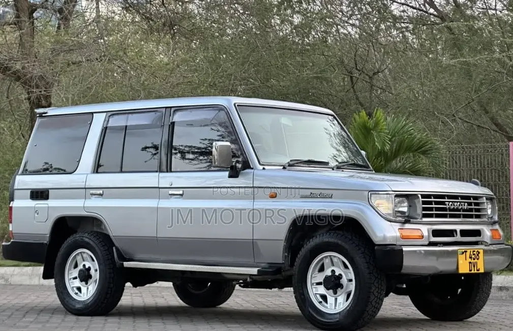Toyota Land Cruiser Prado 1995 Silver
