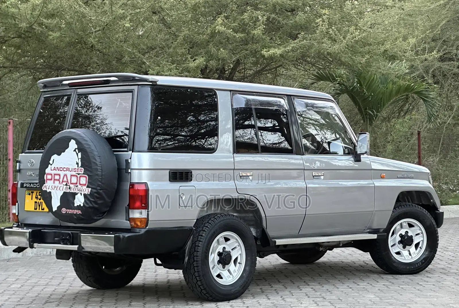 Toyota Land Cruiser Prado 1995 Silver