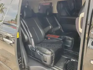 Toyota Vellfire 2011 Black
