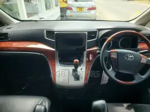 Toyota Vellfire 2011 Black