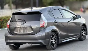 Toyota Aqua 2014 Gray