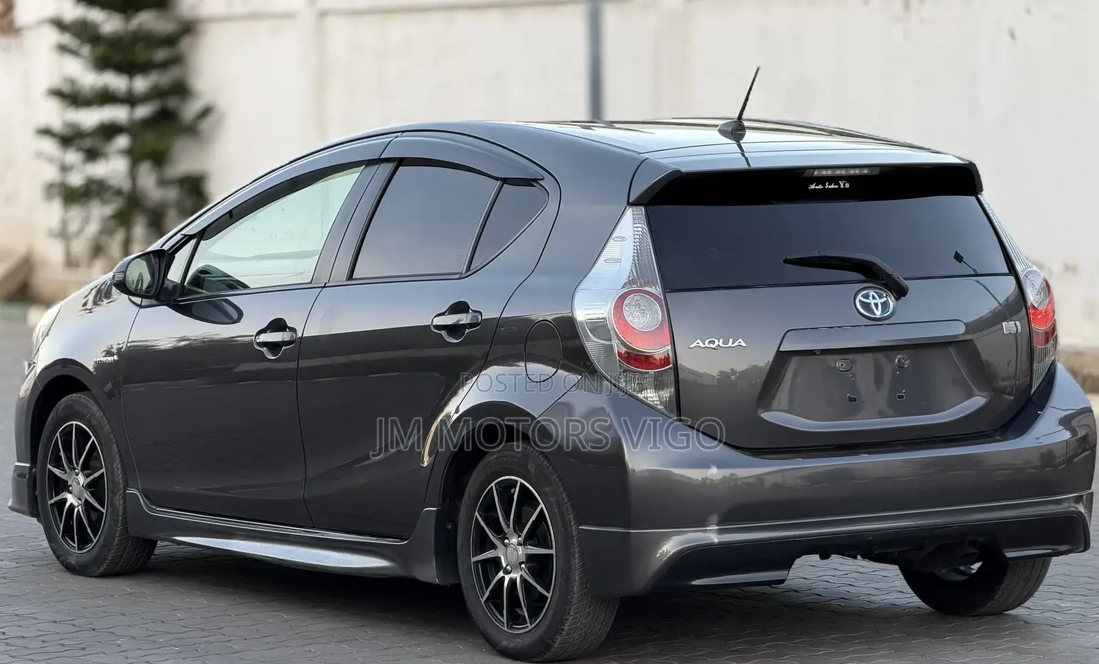 Toyota Aqua 2014 Gray