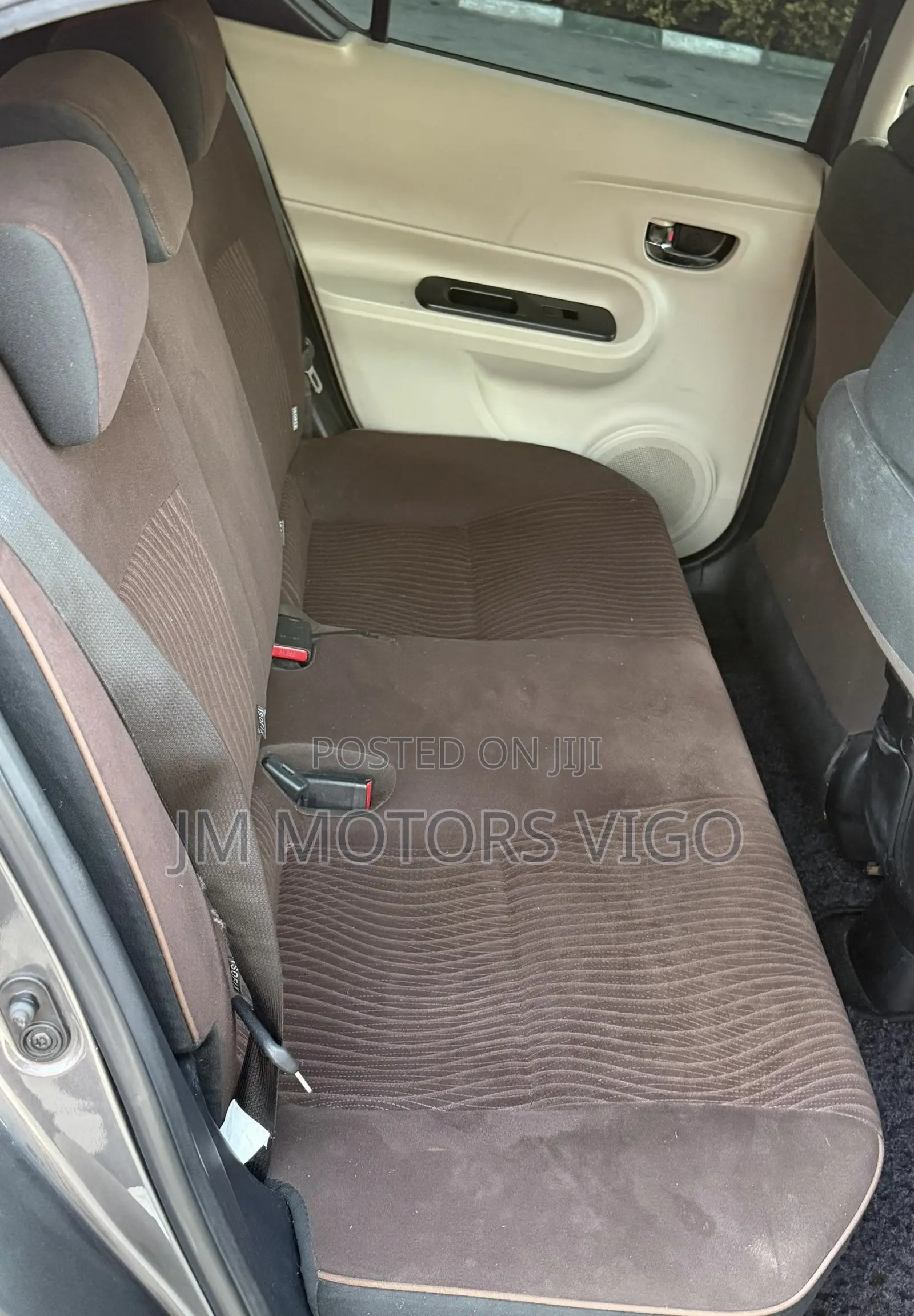 Toyota Aqua 2014 Gray