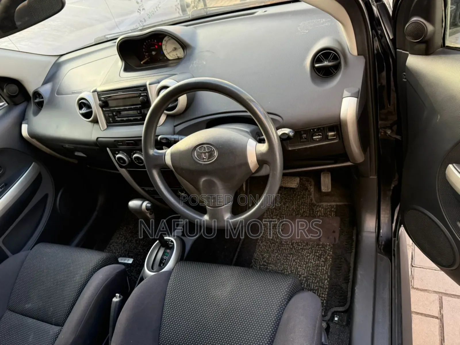 Toyota IST 2004 Black