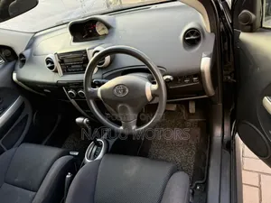Toyota IST 2004 Black