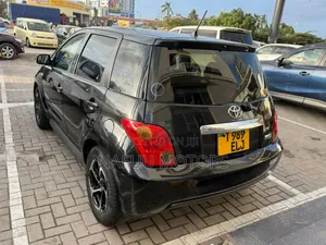 Toyota IST 2004 Black