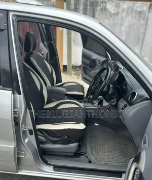 Toyota RAV4 Automatic 2003 Silver