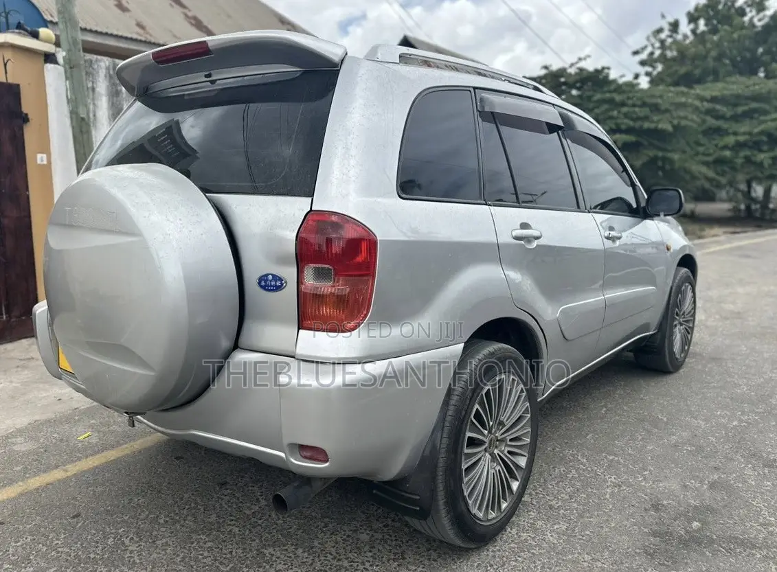 Toyota RAV4 Automatic 2003 Silver