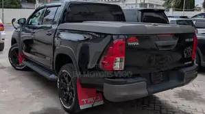Toyota Hilux 2019 Black