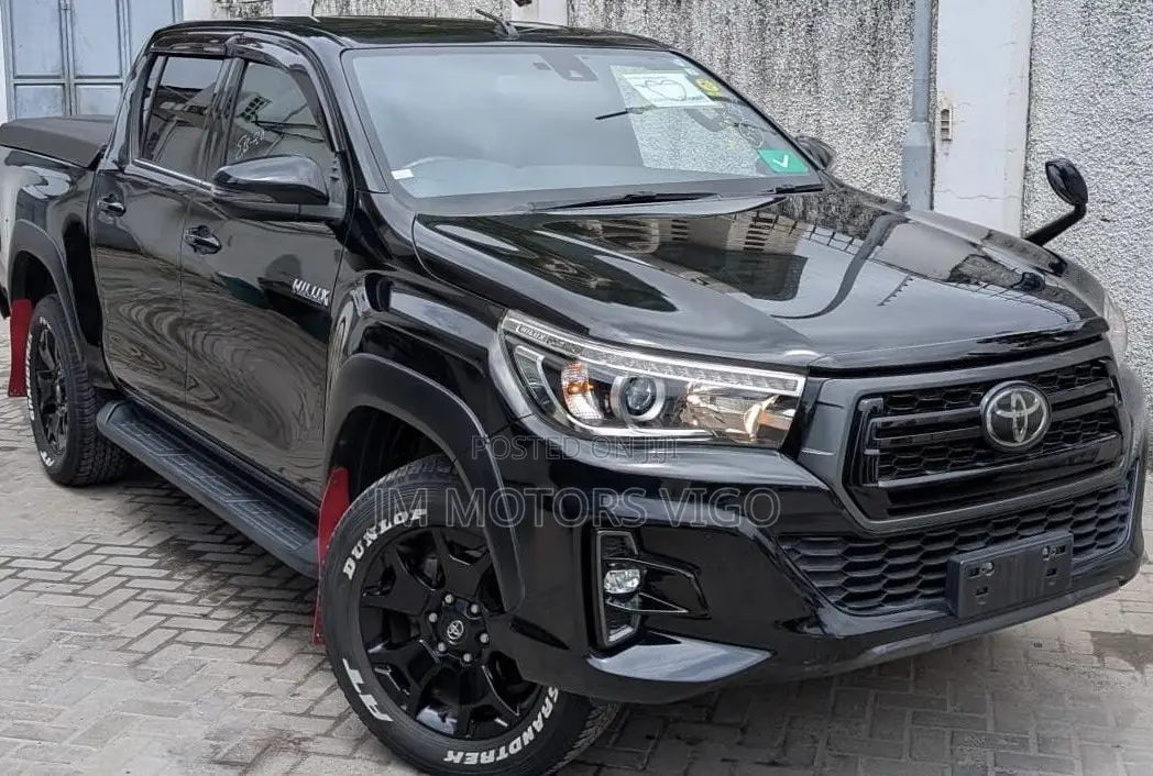Toyota Hilux 2019 Black