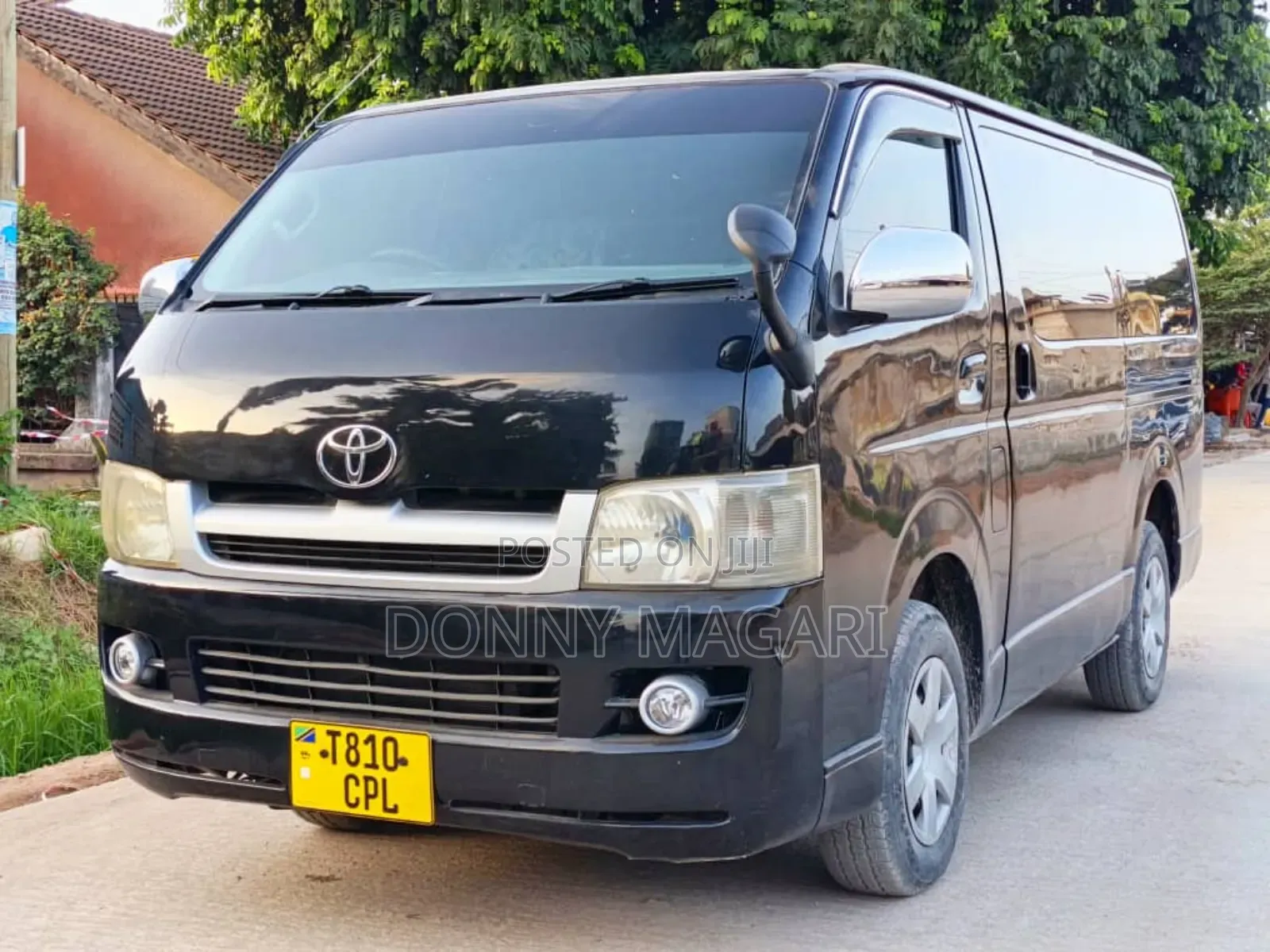 Toyota Quantum 2010 Black