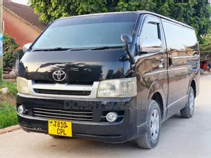 Toyota Quantum 2010 Black