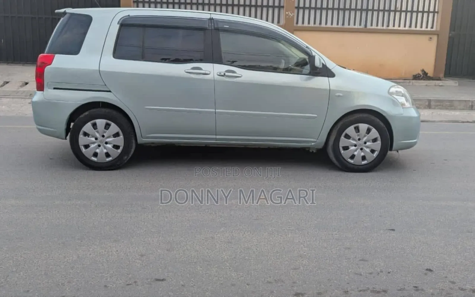 Toyota Raum 2009 Blue