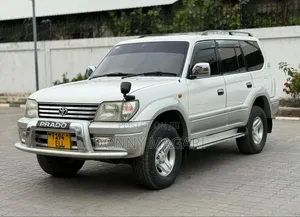 Toyota Land Cruiser Prado 2002 White