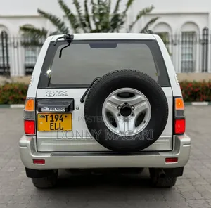 Toyota Land Cruiser Prado 2002 White