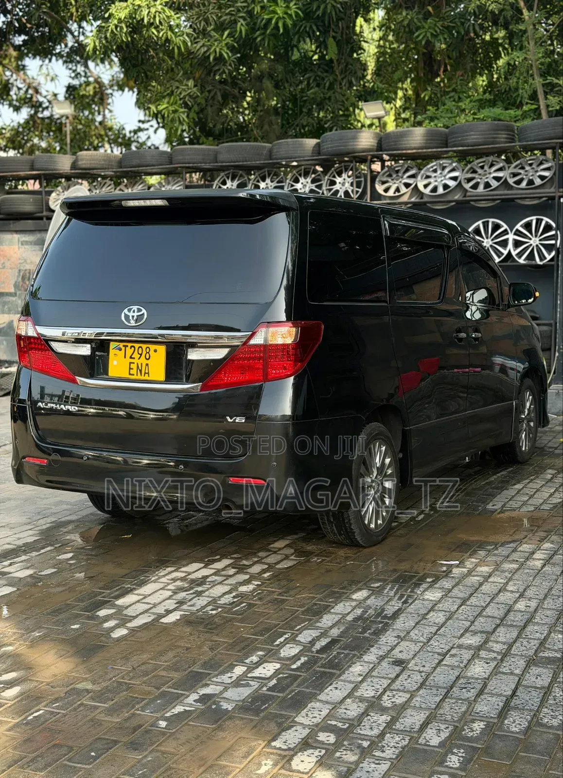 Toyota Alphard 2013 Black