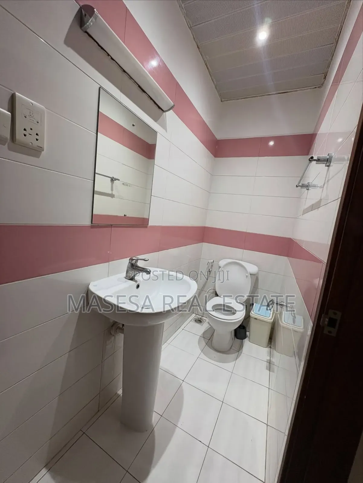 Furnished 3bdrm Apartment in Upanga West for rent