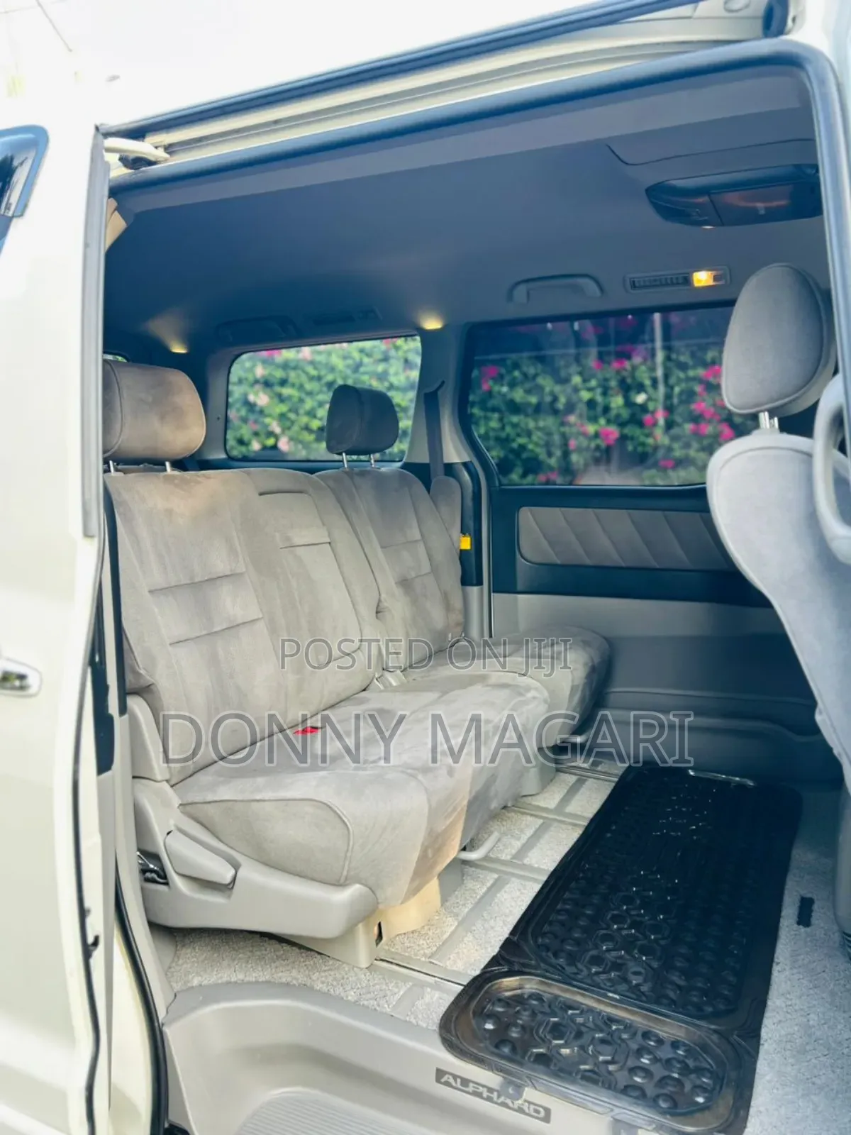 Toyota Alphard 2.4 Petrol AWD 2007 White