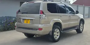Toyota Land Cruiser Prado 2005 Silver