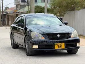 Toyota Crown Royale 2005 Black