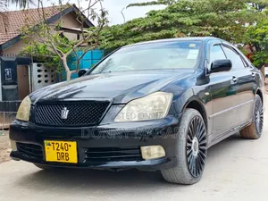 Toyota Crown Royale 2005 Black