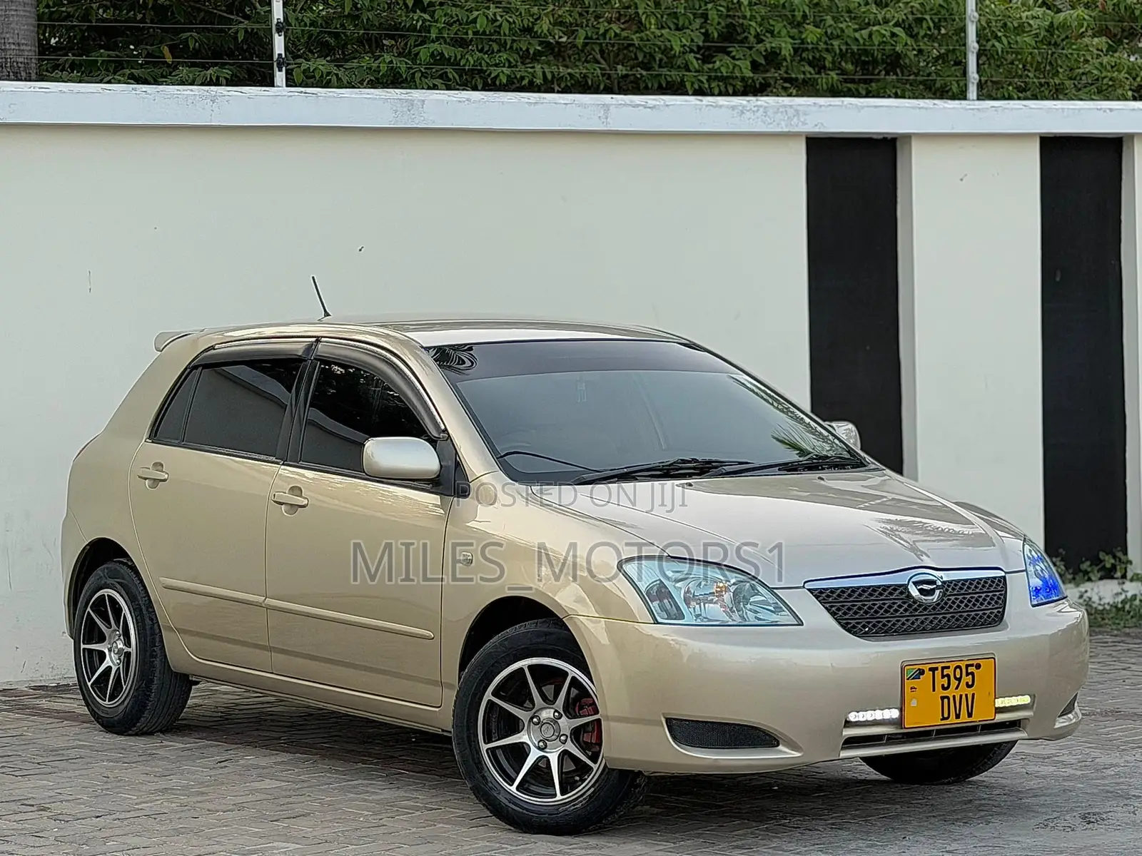 Toyota Corolla RunX 2004 Gold