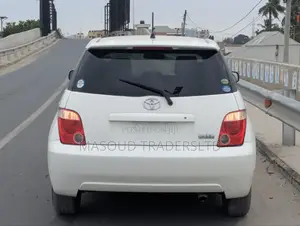 Toyota IST 2006 White