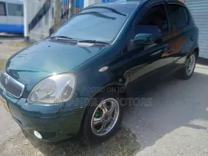 Toyota Vitz 1.3 AWD 5dr 2003 Blue