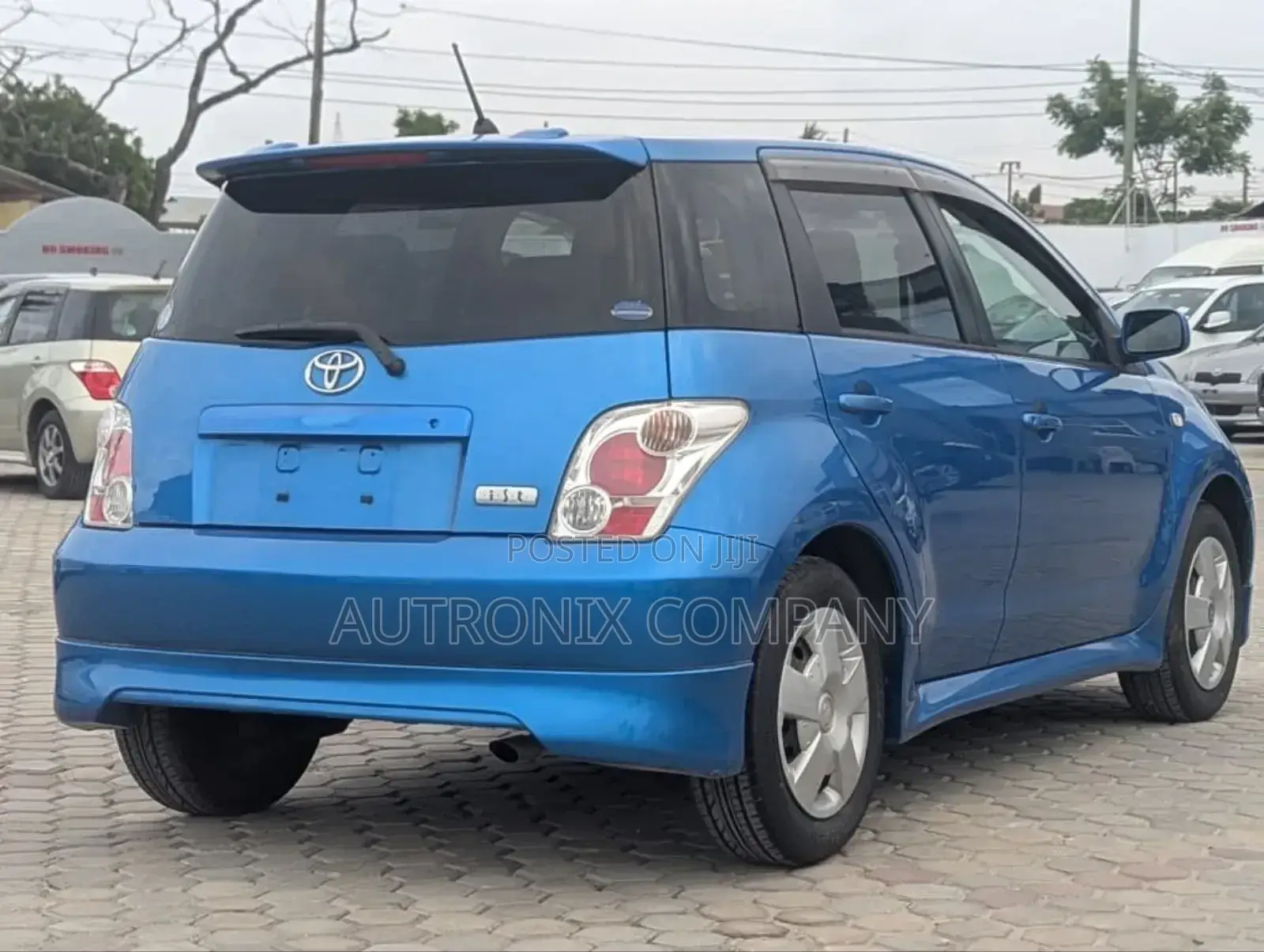 Toyota IST 2005 Blue