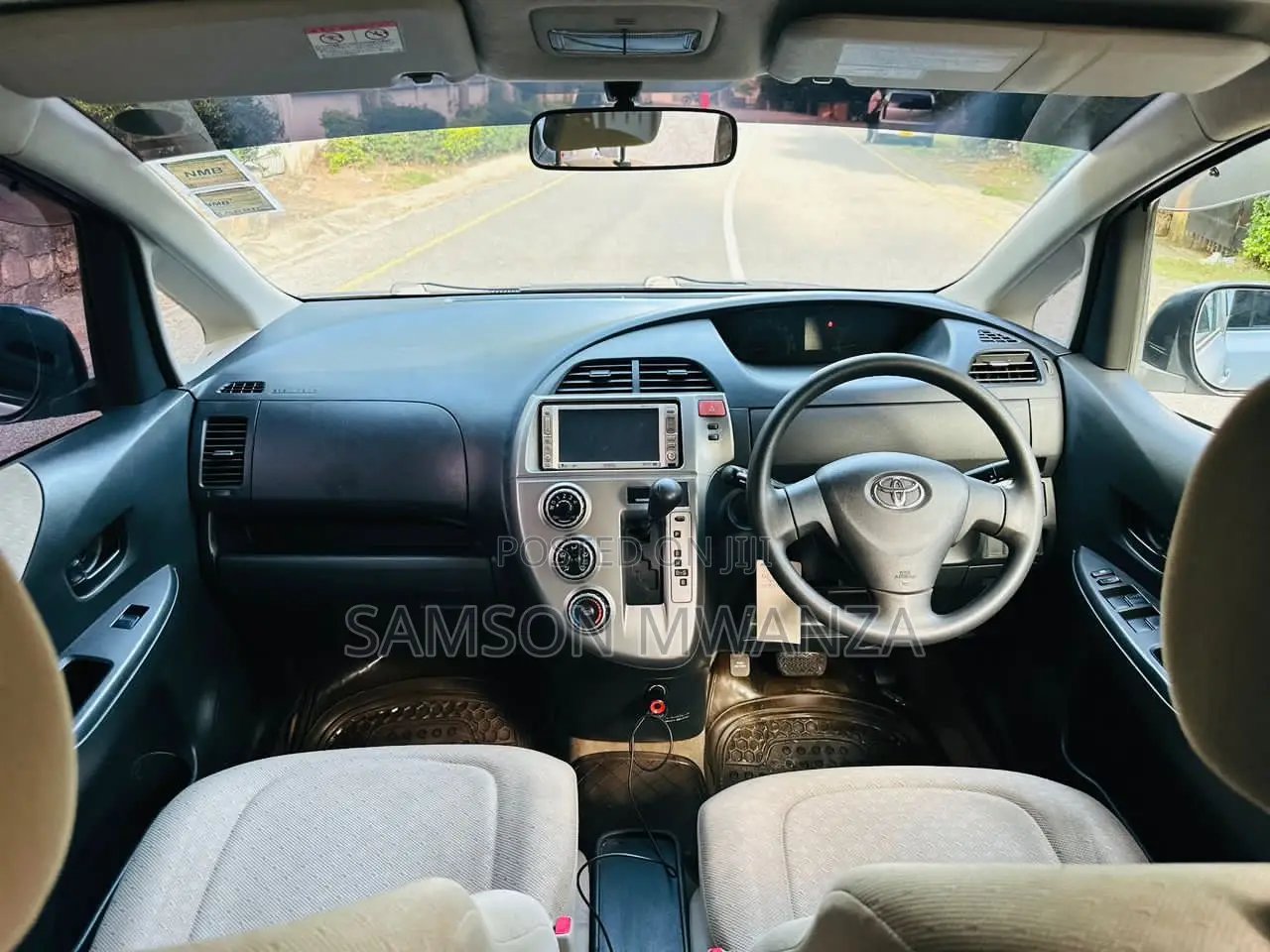 Toyota Ractis 2006 Silver