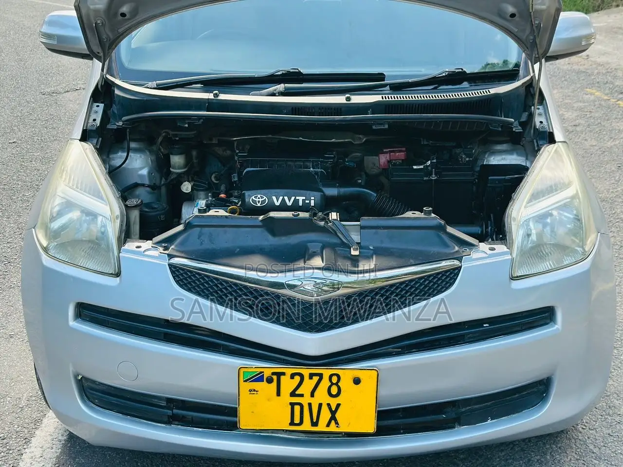 Toyota Ractis 2006 Silver