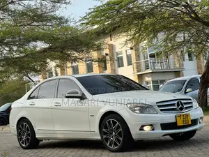 Mercedes-Benz C200 2008 Pearl