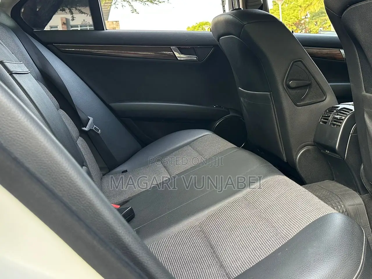 Mercedes-Benz C200 2008 Pearl