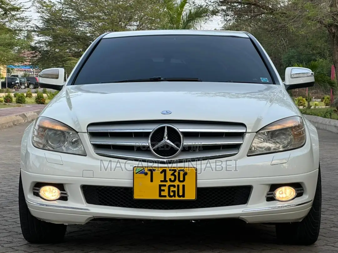 Mercedes-Benz C200 2008 Pearl