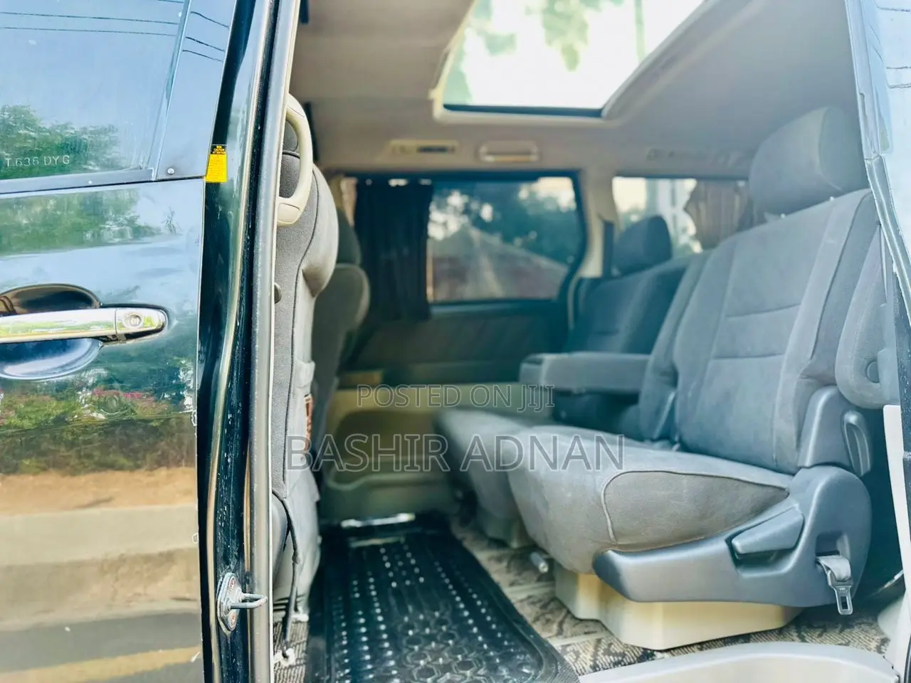 Toyota Alphard 2.4 Petrol FWD 2007 Black