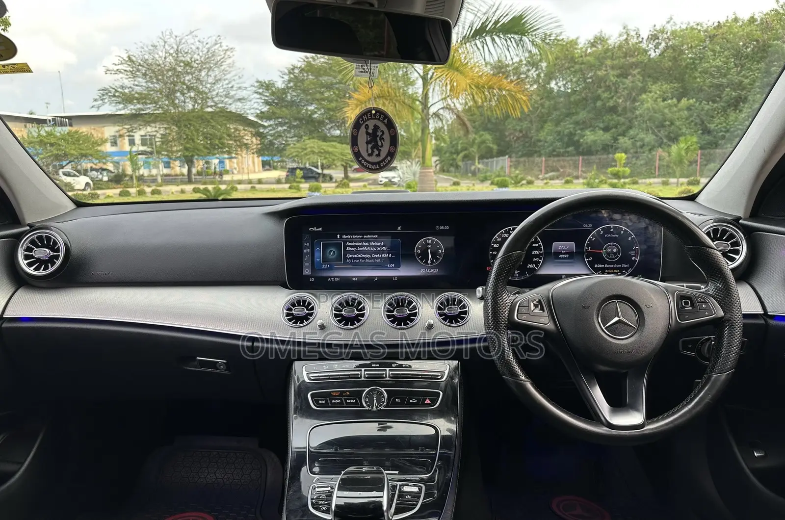 Mercedes-Benz E200 2017 Silver
