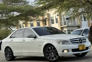 Mercedes-Benz C-Class 2008 Pearl