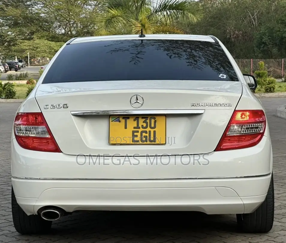 Mercedes-Benz C-Class 2008 Pearl
