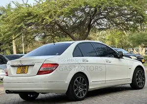 Mercedes-Benz C-Class 2008 Pearl
