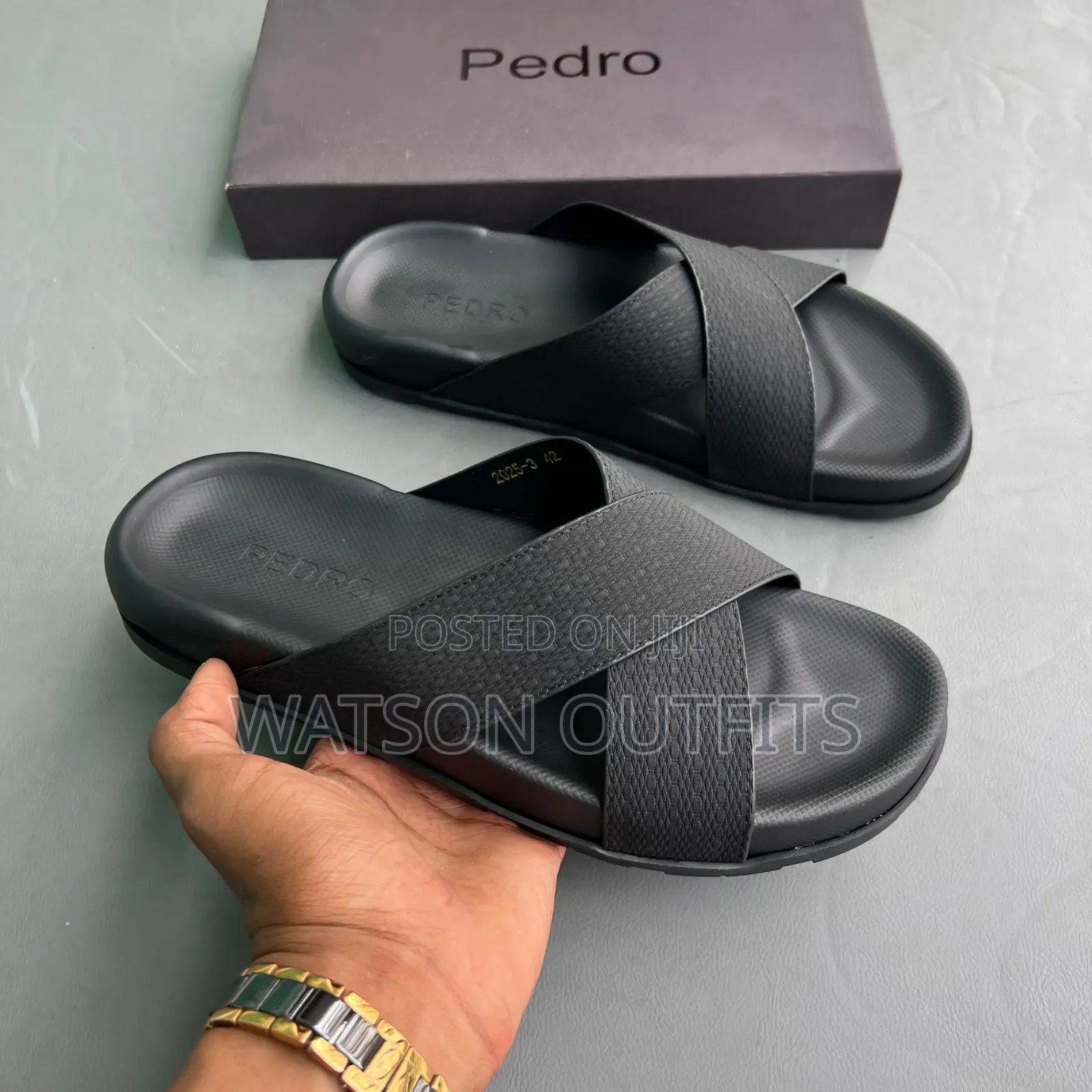Men's Leather Sandals Dominantly Very Classic or Classical